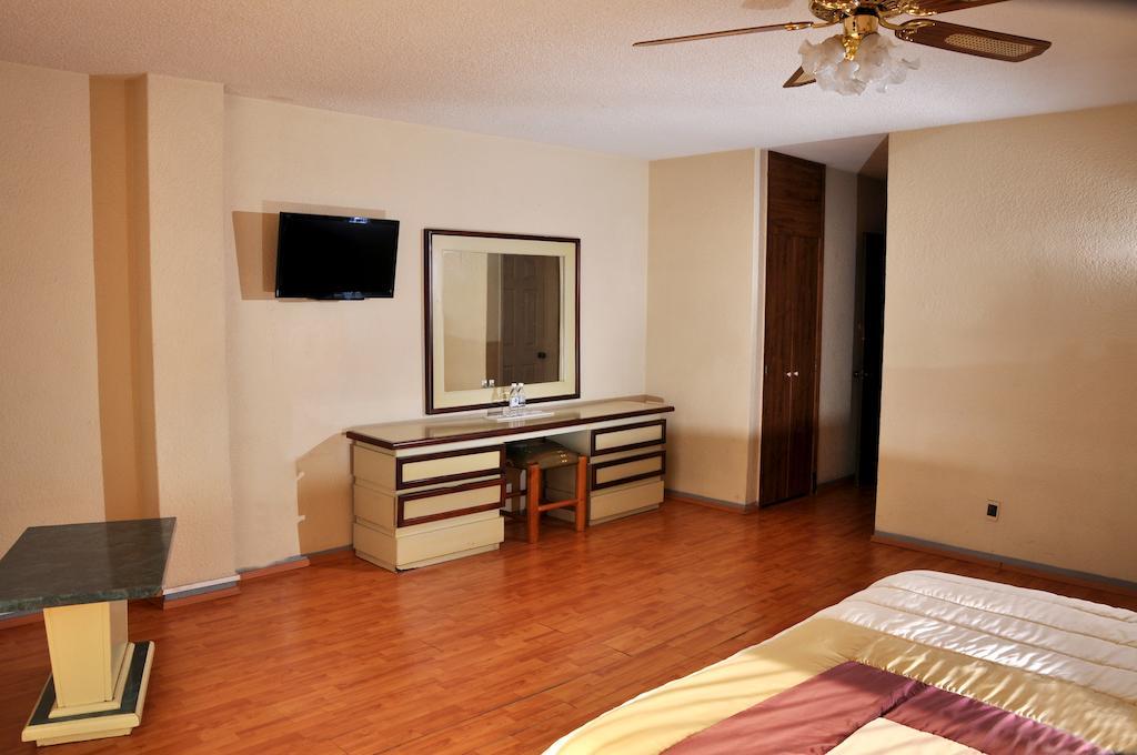 Hotel El Monte サラマンカ 部屋 写真