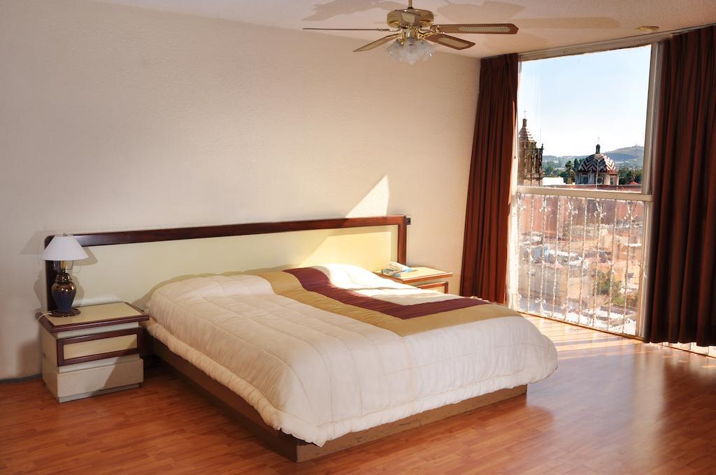 Hotel El Monte サラマンカ 部屋 写真