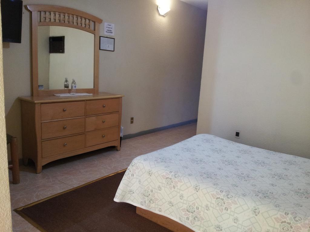 Hotel El Monte サラマンカ エクステリア 写真