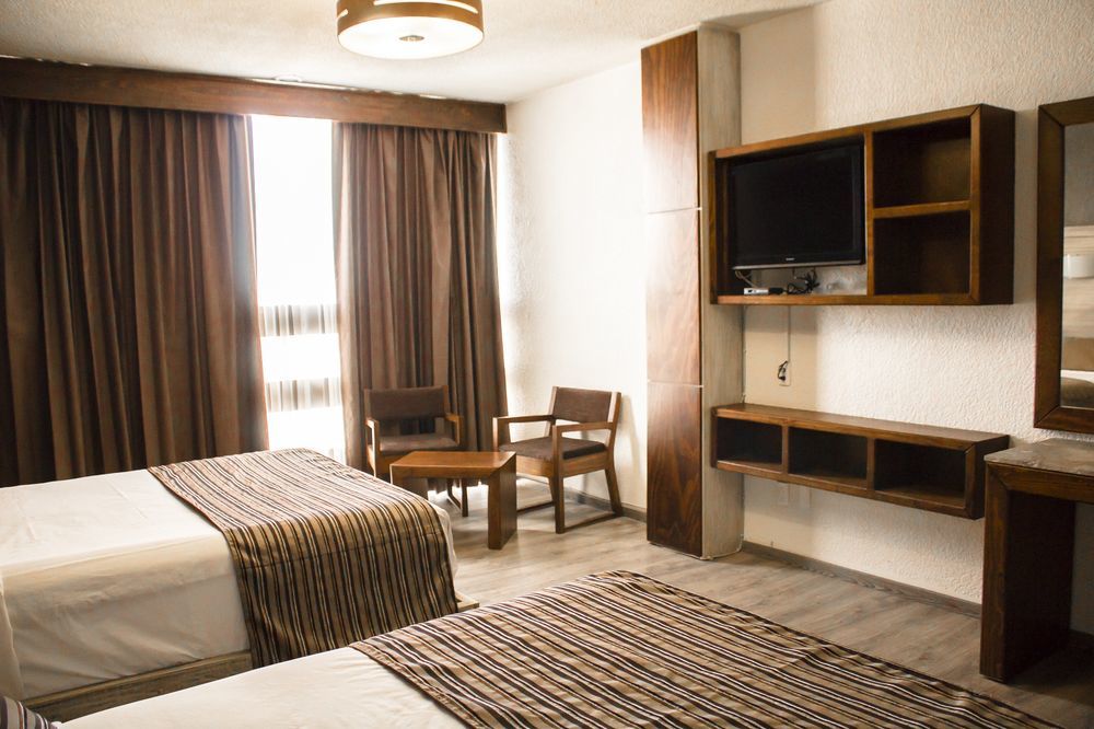 Hotel El Monte サラマンカ エクステリア 写真