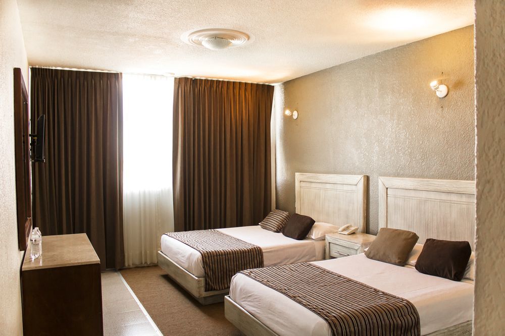 Hotel El Monte サラマンカ エクステリア 写真