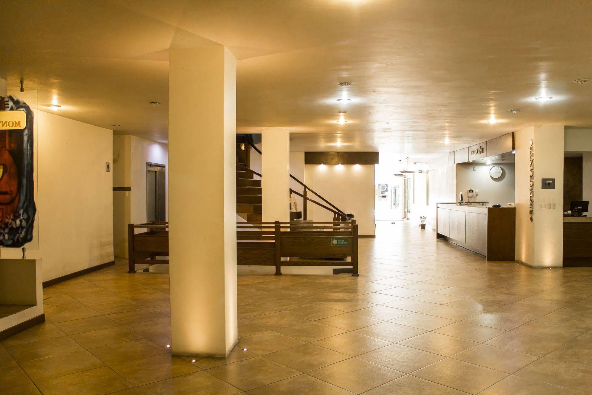 Hotel El Monte サラマンカ エクステリア 写真