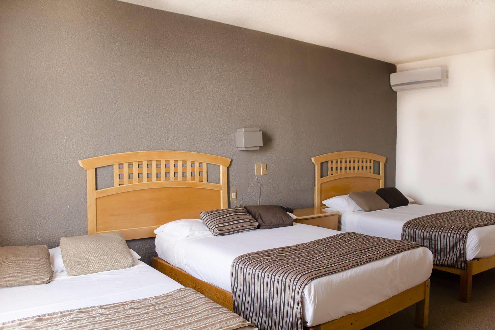 Hotel El Monte サラマンカ エクステリア 写真
