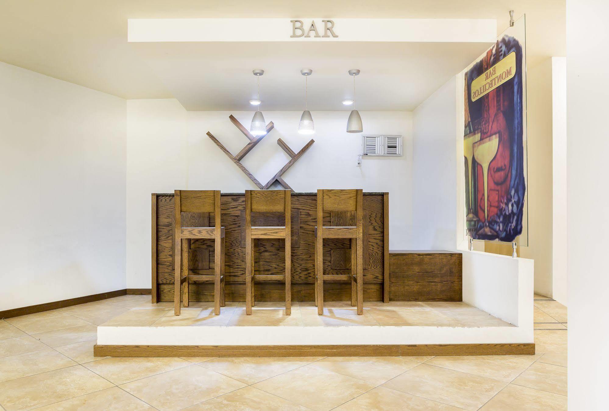 Hotel El Monte サラマンカ エクステリア 写真