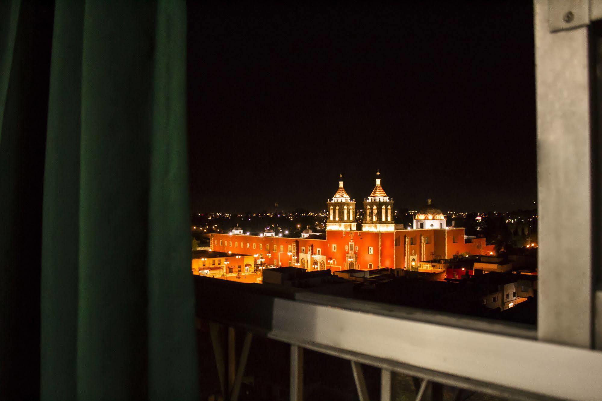 Hotel El Monte サラマンカ エクステリア 写真