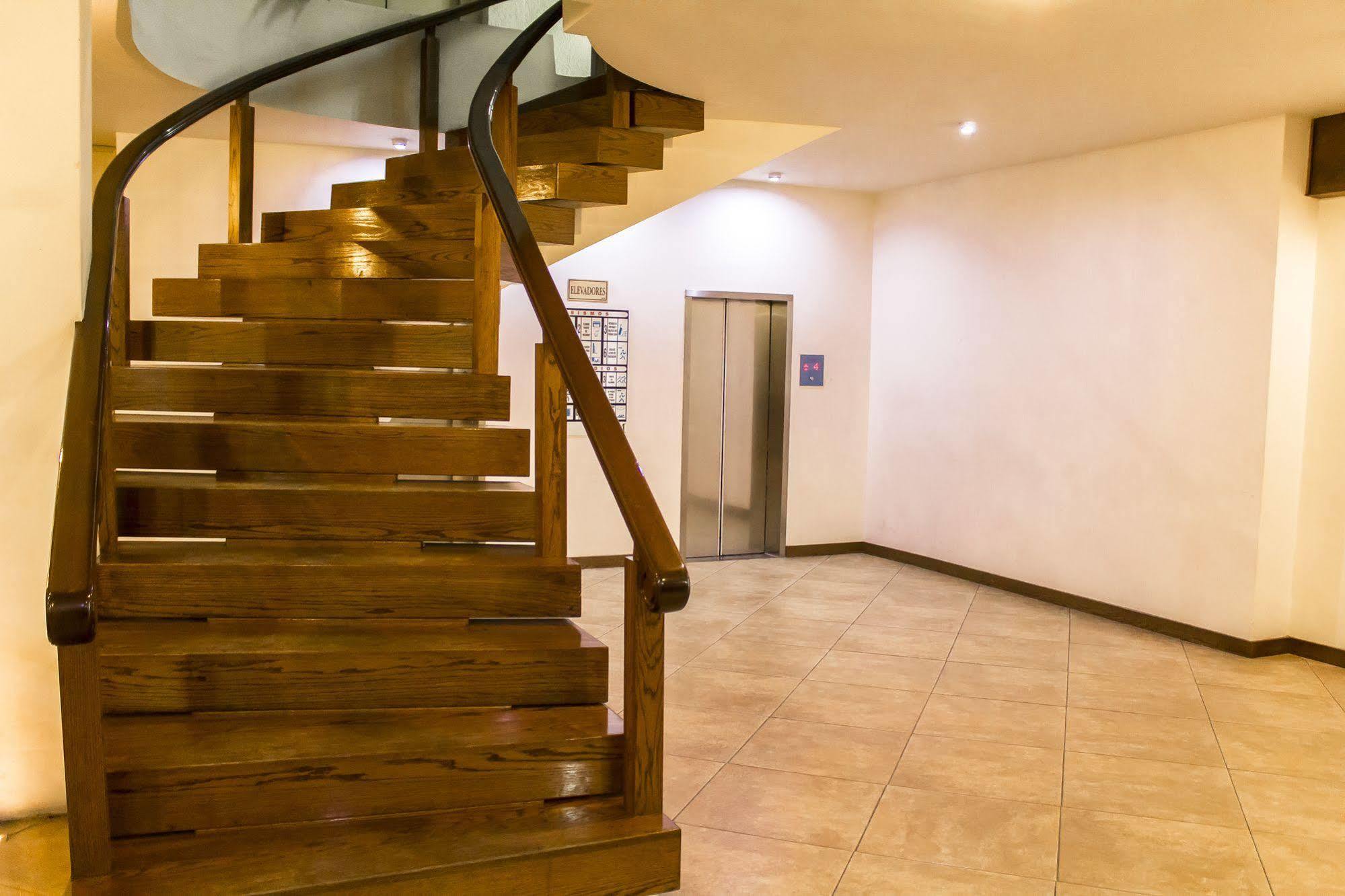 Hotel El Monte サラマンカ エクステリア 写真